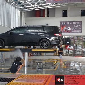 auto king garage 01 300 Auto King Garage